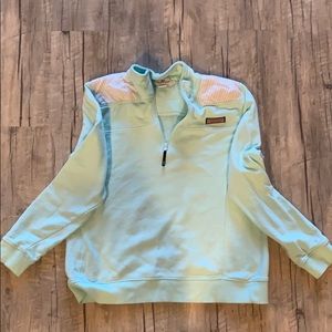 Vineyard Vines Shep pullover/fleece on the inside!